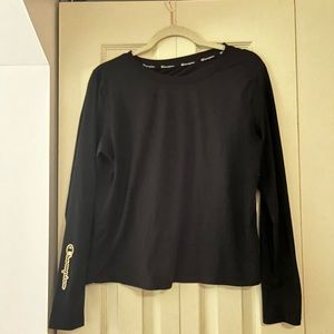 Champion long sleeved shirt